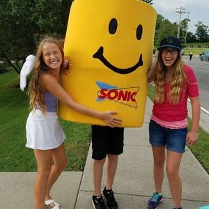 Meet your Posher, Jenna